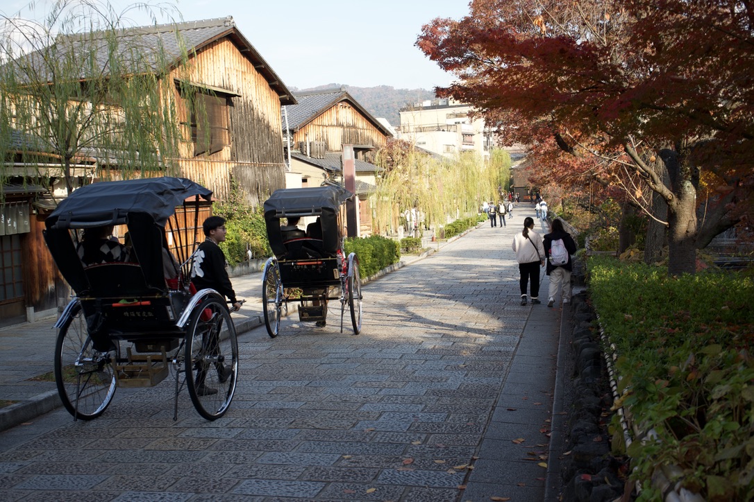 Tatsuya Dejima Official Site